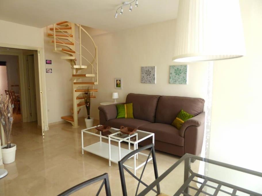 Atico Fresco Y Luminoso Con Aparcamiento Privado Apartment Nerja Bagian luar foto
